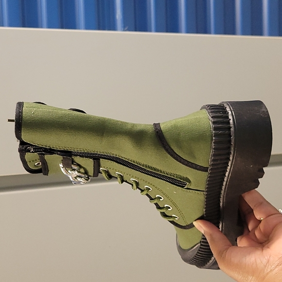 Yoki Rugged Boots - Olive - Last One!! - Picture 4 of 5